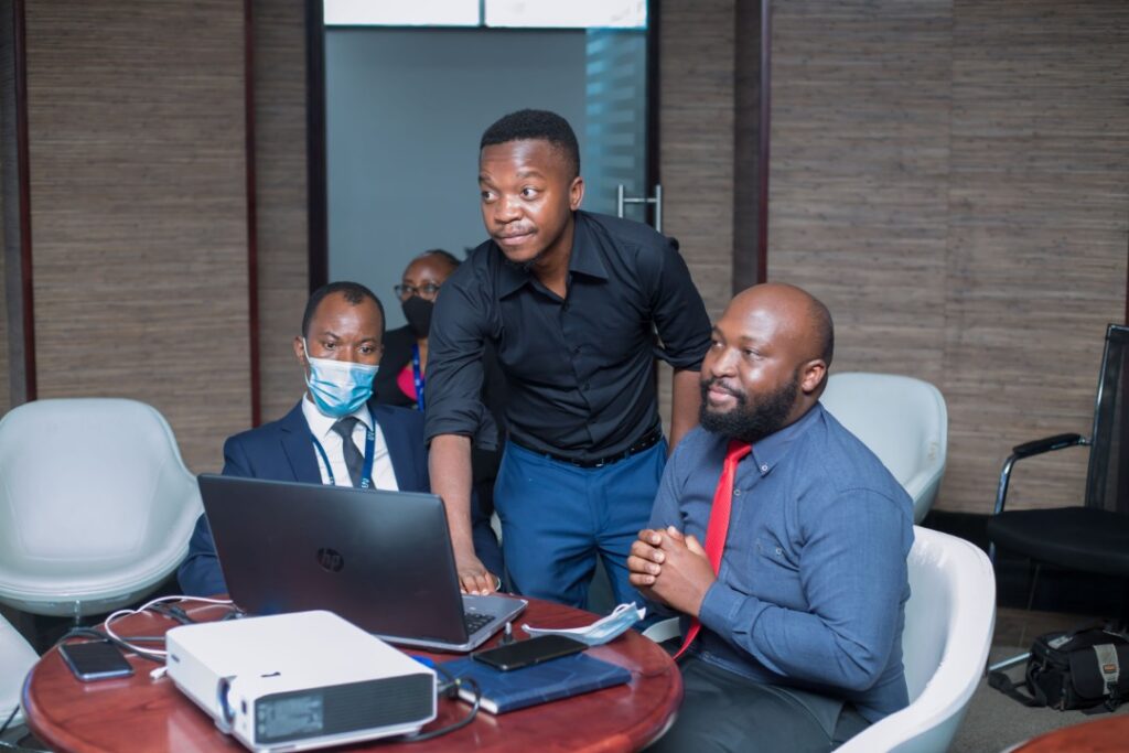 Journalist Garry Samati from Times Group draws one of the winners