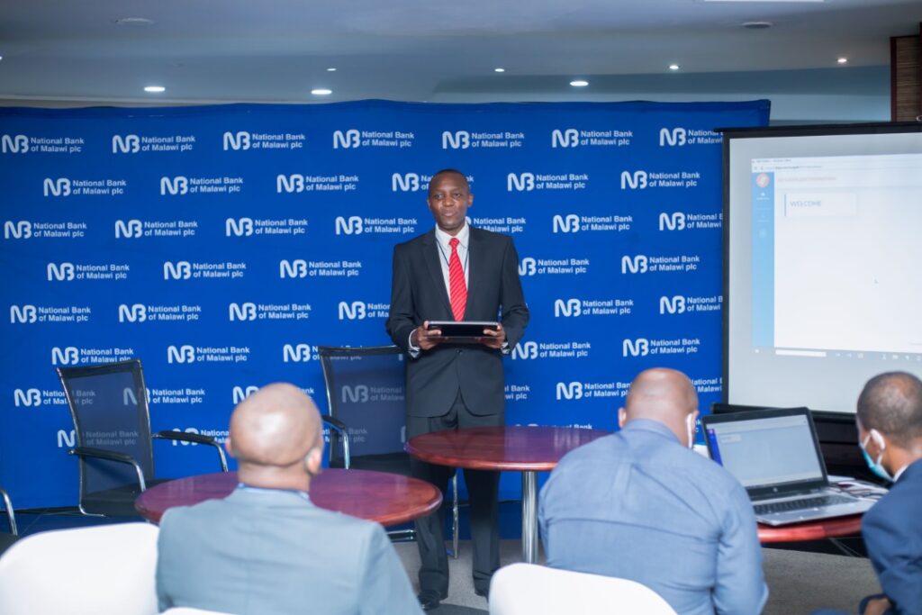 Kaunda speaks at the final draw